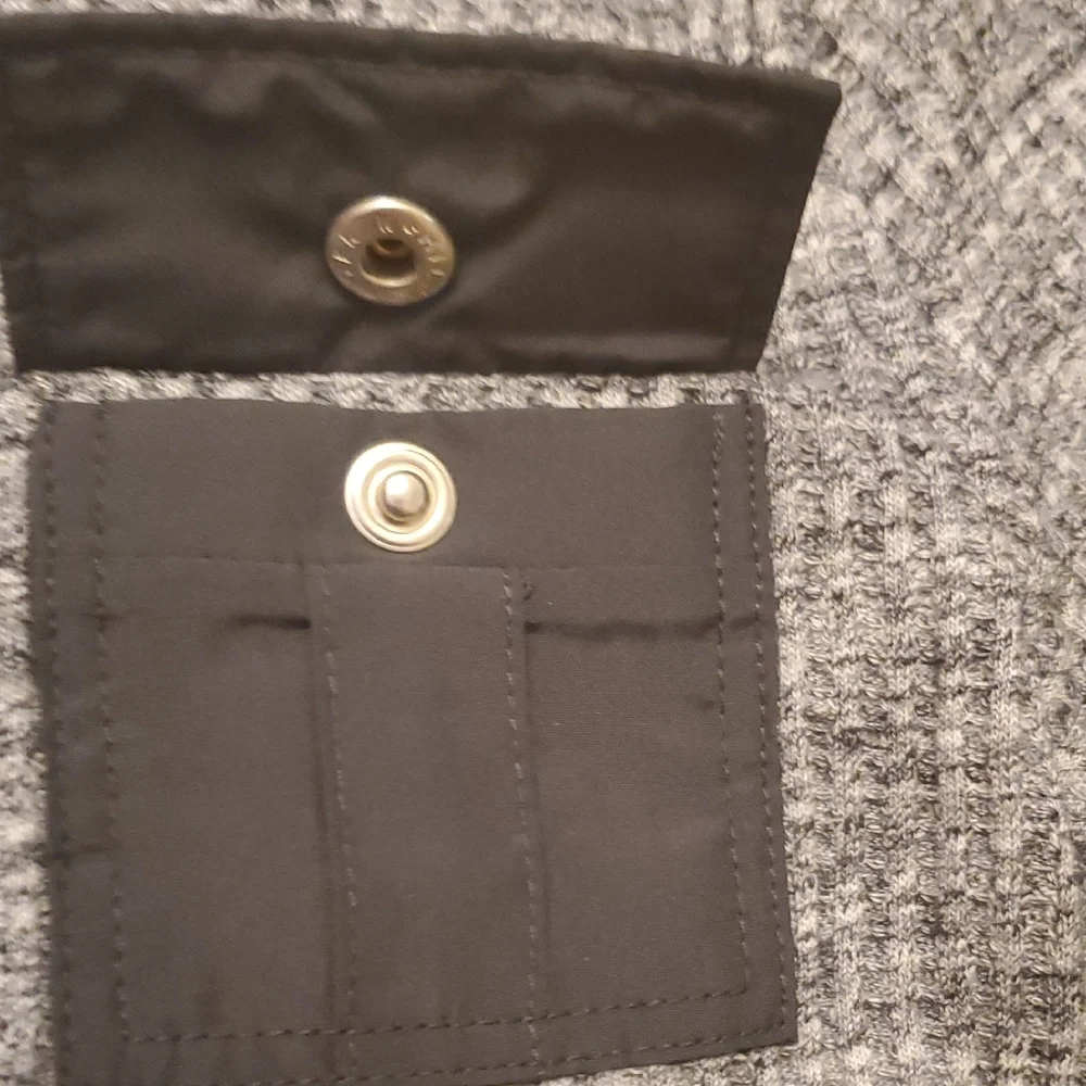 5 For $25 Old Navy Gray Long Sleeve Shirt With‎ Pocket Boys Size 4T